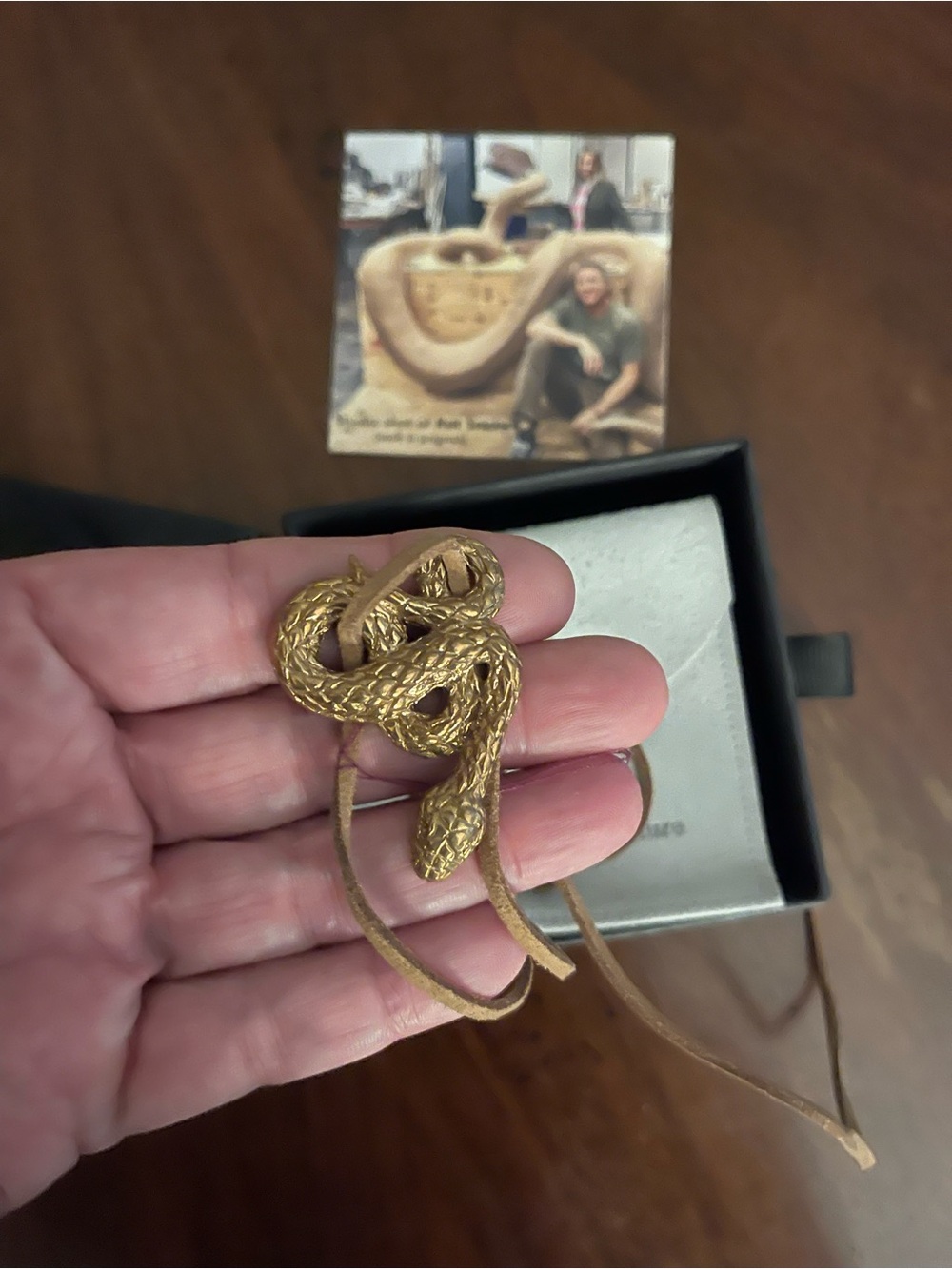 SCULPTURE ARTIST BRAD OLDHAM GOLD TONE RAT SNAKE CHARM ON LEATHER STRAP NECKLACE